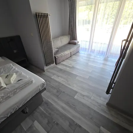 Nad Rzeka 3*
