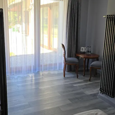 فندق مبيت وإفطار Nad Rzeka 3*