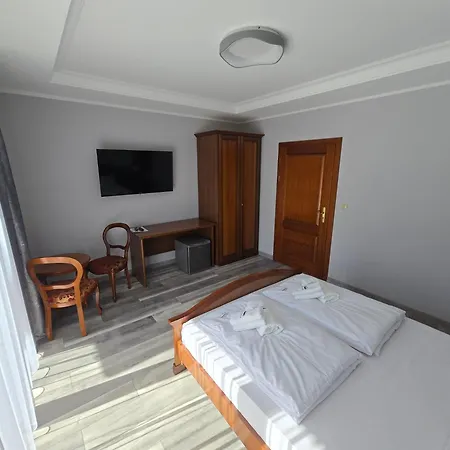 Nad Rzeka Panzió 3*