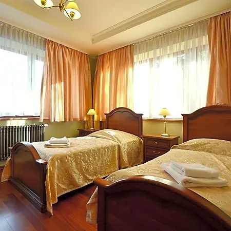 Nad Rzeka Panzió 4*