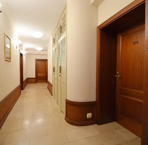 Nad Rzeka Couette-café 3*